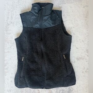 Columbia Women's Black Sherpa Fleece Vest